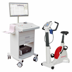Система Cardiovit CS-200 и велоэргометр ERG 911BP.